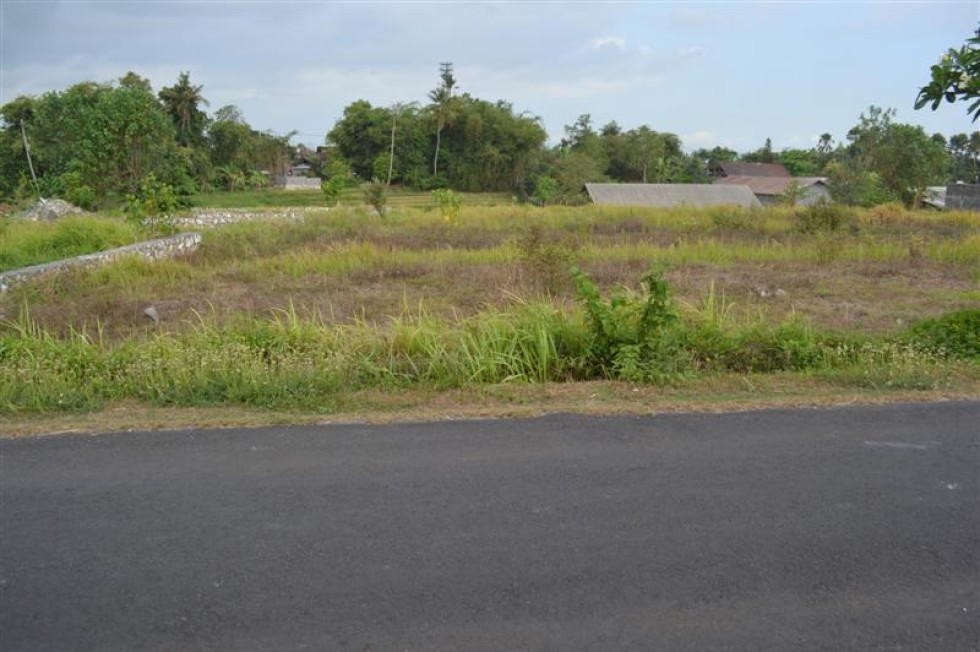 Dijual tanah kering lokasi Canggu Kuta, Bali – TJCG064